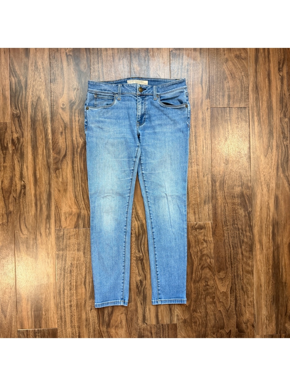 Burberry Brit Skinny Cropped Jeans Light Wash Denim W29 Blue Designer